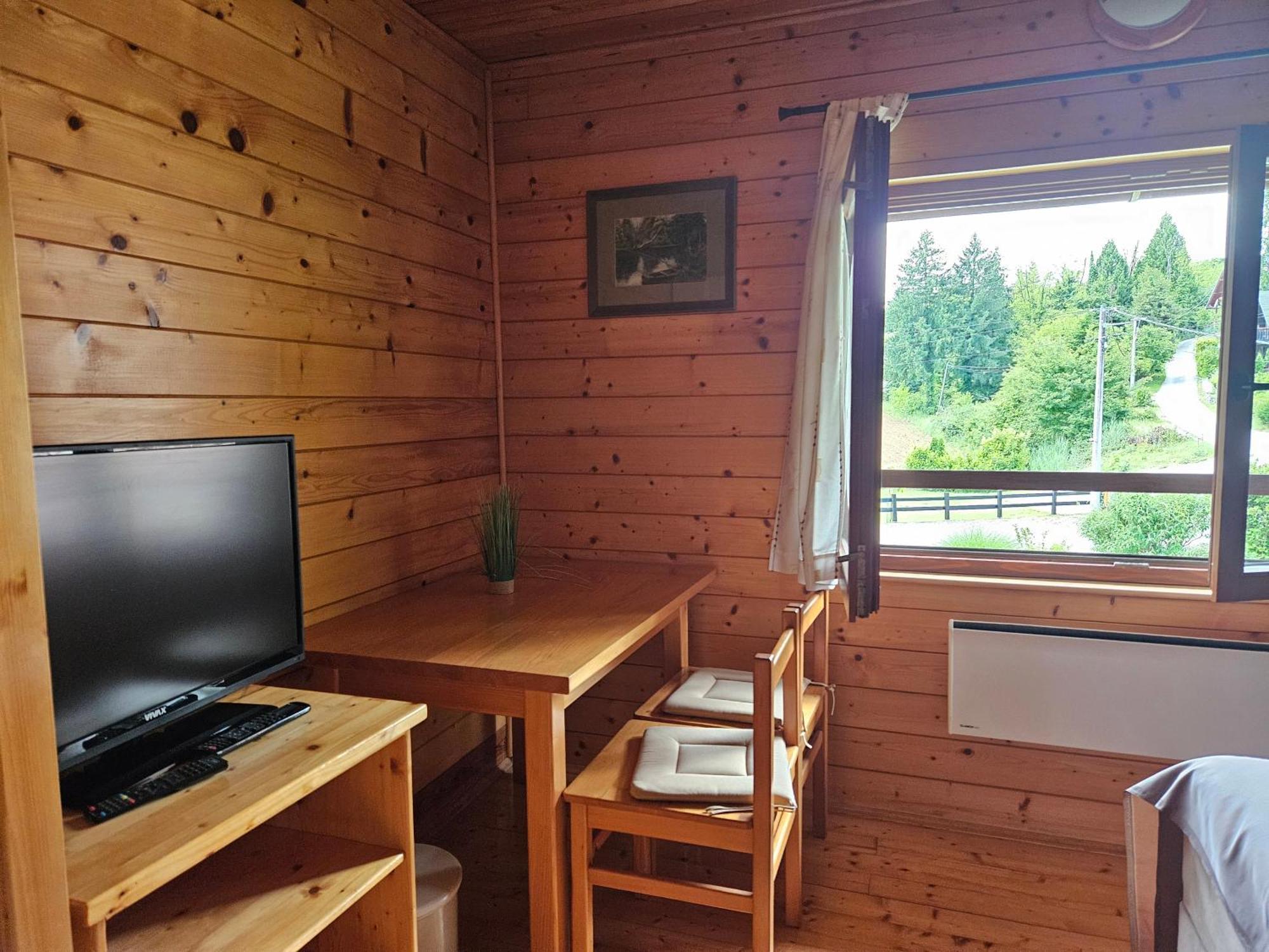 Apartment Mreznicka Kuca Дуга Реса Екстериор снимка