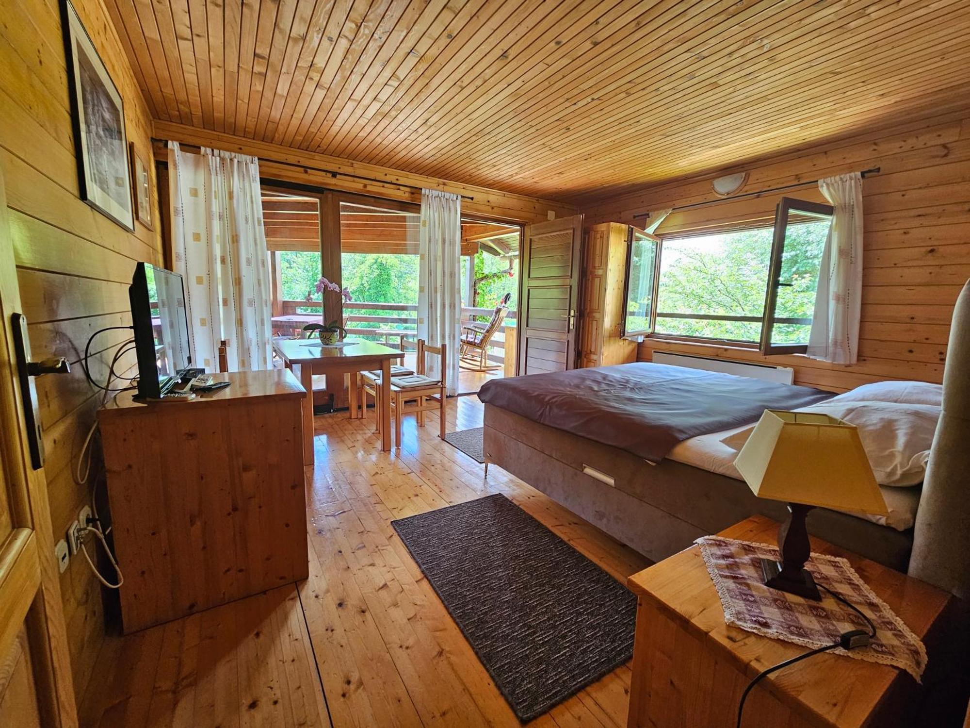 Apartment Mreznicka Kuca Дуга Реса Екстериор снимка