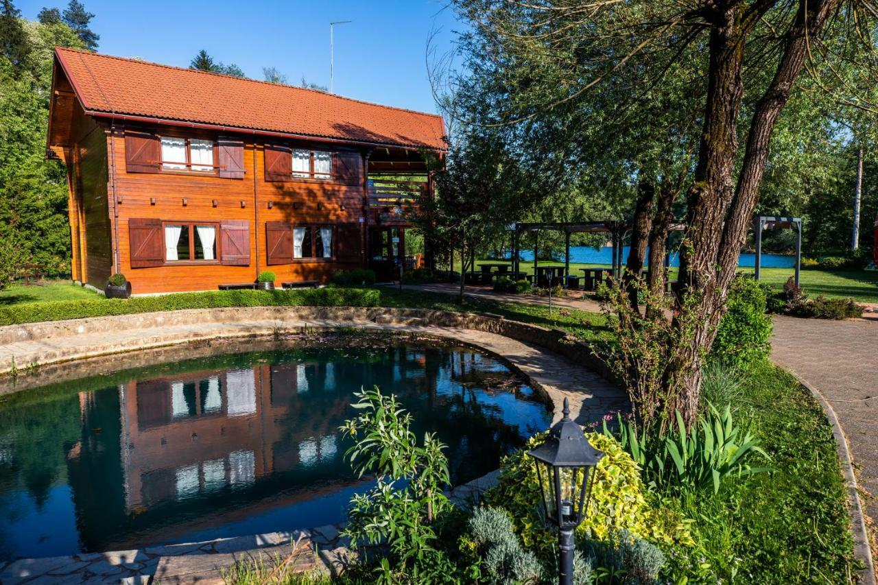 Apartment Mreznicka Kuca Дуга Реса Екстериор снимка